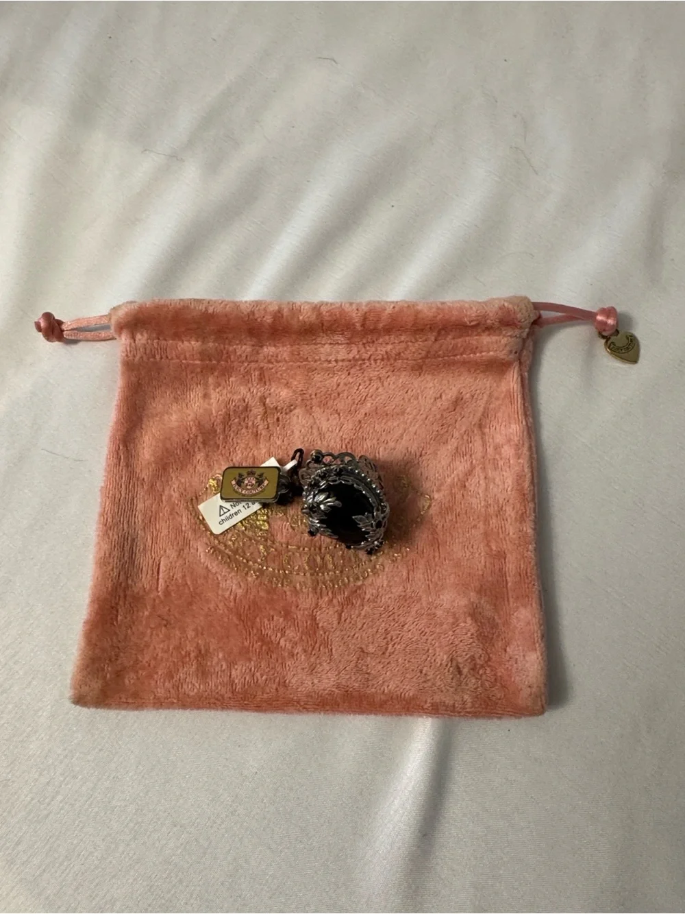 Juicy Couture Vintage black ring